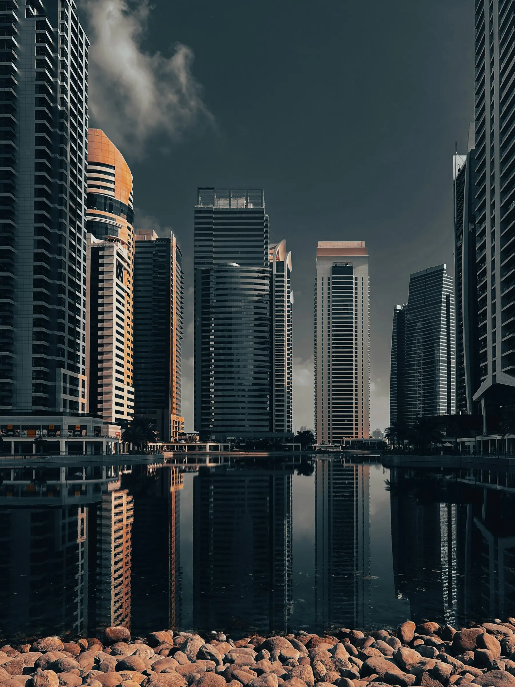 Property and lifestyle photograph in Jumeirah Lake Towers, Dubai
